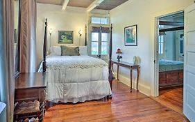 Vintage Louisiana Vacation Rental Home